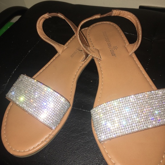 Sandals - Picture 1 of 2
